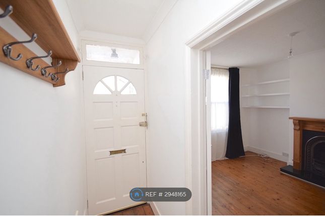 Denzil Road, Guildford photo 2