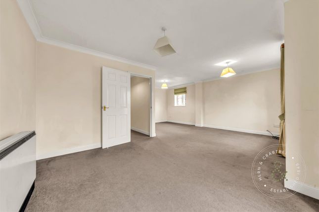 156, Campbell Drive, CARDIFF photo 4