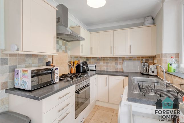 77 Cross Lane, Barnsley photo 4