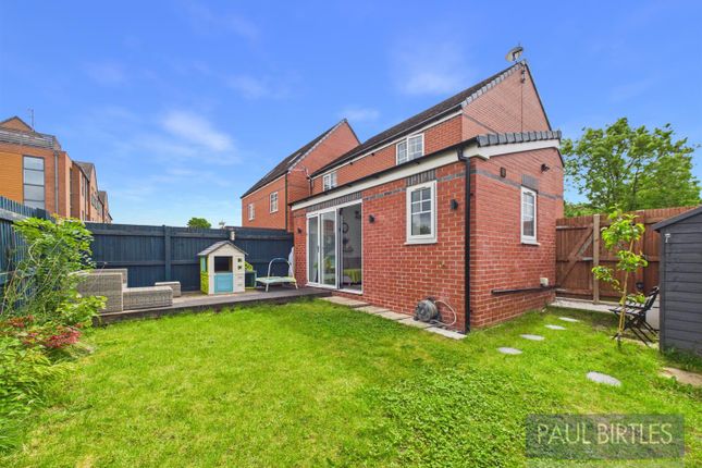 20, Woodsend Crescent Road, Trafford photo 2