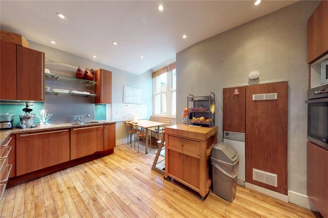 33, Evelyn Mansions, Victoria photo 5