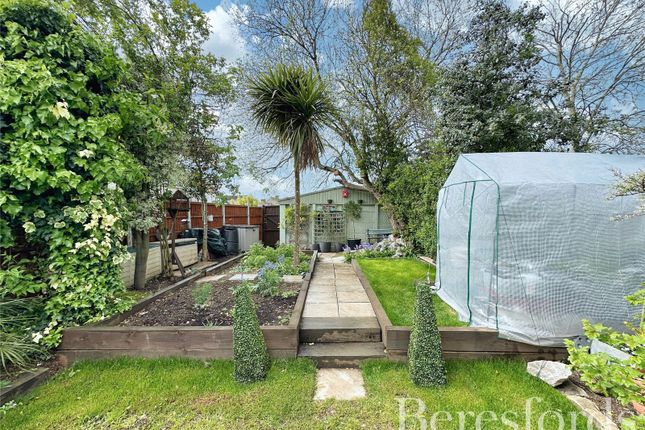 Semi-detached house for sale in Cecil Avenue, Hornchurch