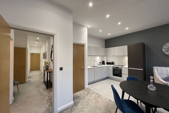 Flat 49, The Co-Operative, Coventry photo 4