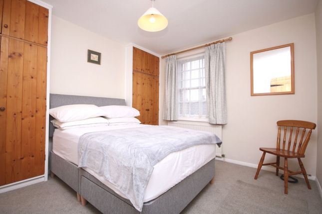 Terraced house to rent in West Street, Henley-On-Thames, Oxfordshire