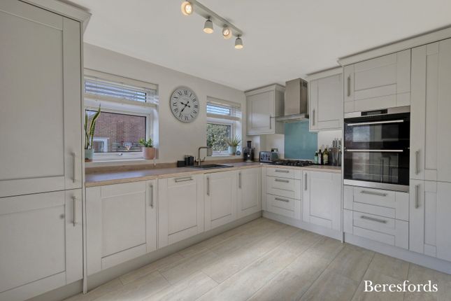 41, Barwell Way, Essex photo 2