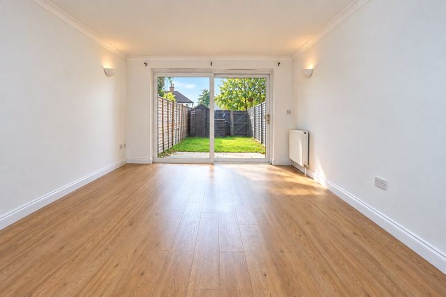 141, Inkerman Road, Woking photo 2
