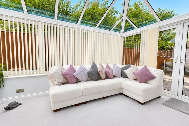 12 Orkney Close, Torquay photo 4