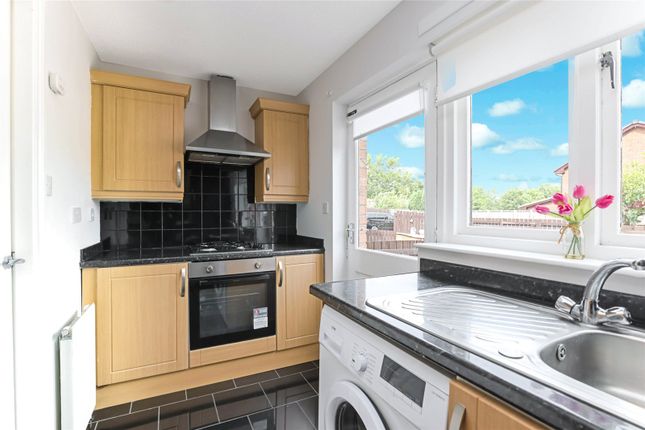 34, Robert Templeton Drive, Glasgow photo 3