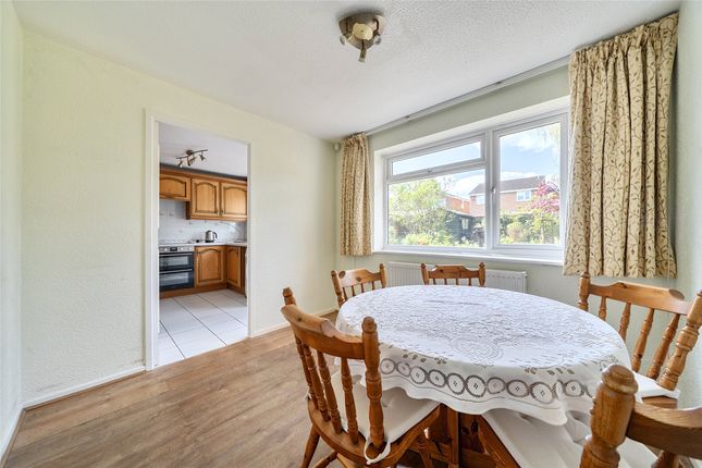 6, Lasne Crescent, Gloucester photo 2