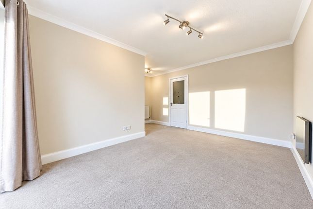 Alexandra Road, Farnborough photo 4