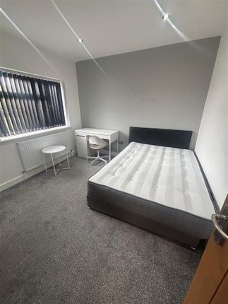 302, Mitchell Avenue, Coventry photo 5