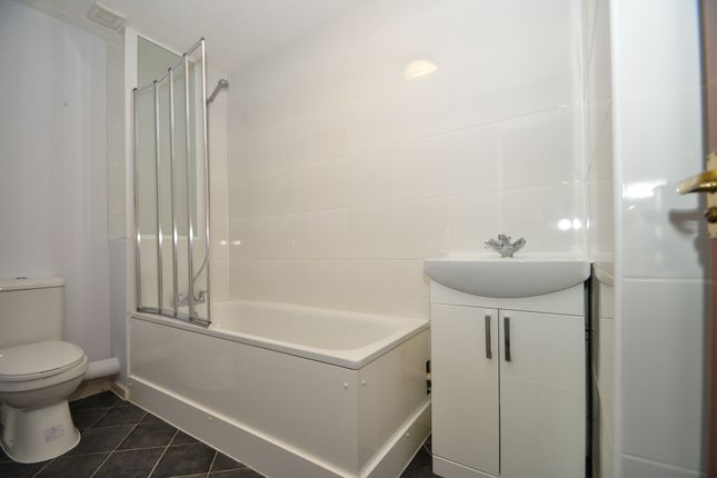 11, Regent Court, Welwyn Garden City photo 5