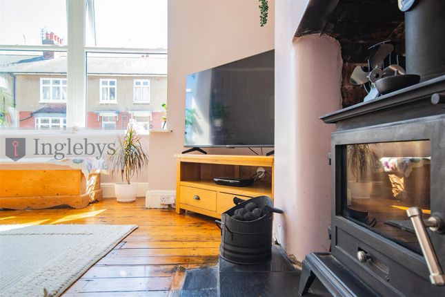 35, Leven Street, Saltburn-By-The-Sea photo 4