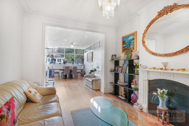 21, Egerton Gardens, Hendon photo 2