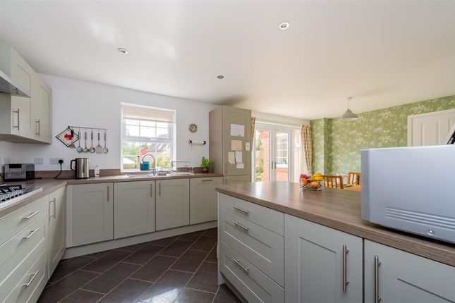 33, Cottams Meadow, Oswestry photo 5