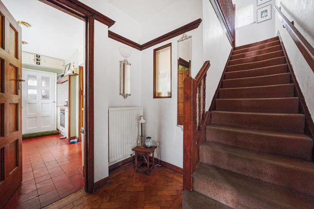18, Hill Crescent, Totteridge photo 2