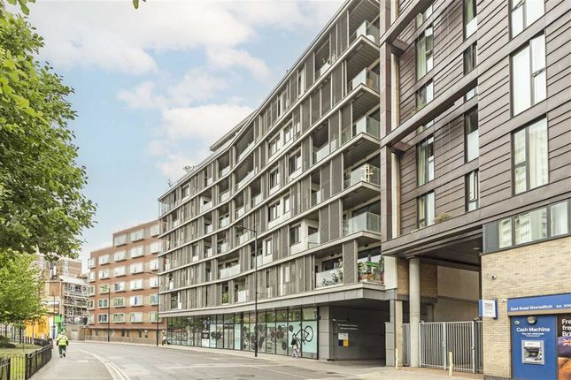 Flat for sale in East Road, London