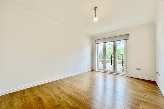 62, Dalzell Drive, Motherwell photo 3