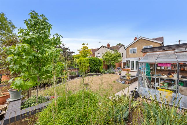 6, Leon Avenue, Milton Keynes photo 3