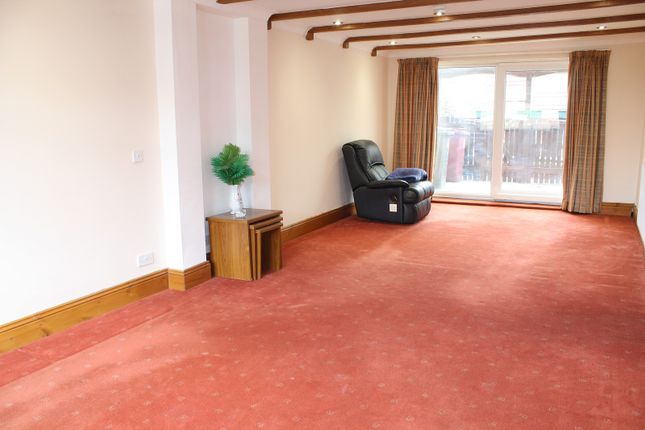 6, Hilcote Lane, Alfreton photo 2