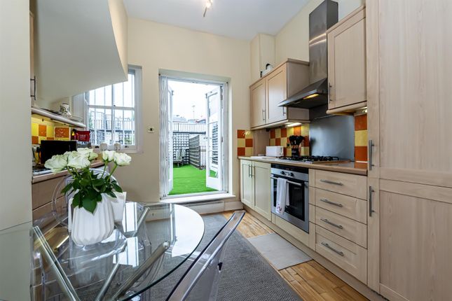 Flat A, 4, Napier Road, London photo 5
