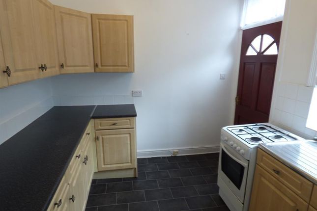 9, Gladstone Street, Bingley photo 3
