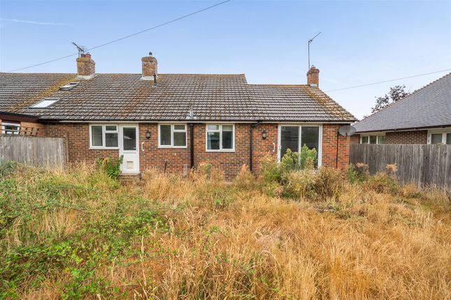 3-bed semi-detached on The Haven, Dawks Meadow, Ashford, £400,000
