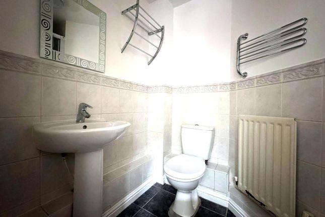 Flat 20, Century House, Forty Avenue, WEMBLEY photo 4