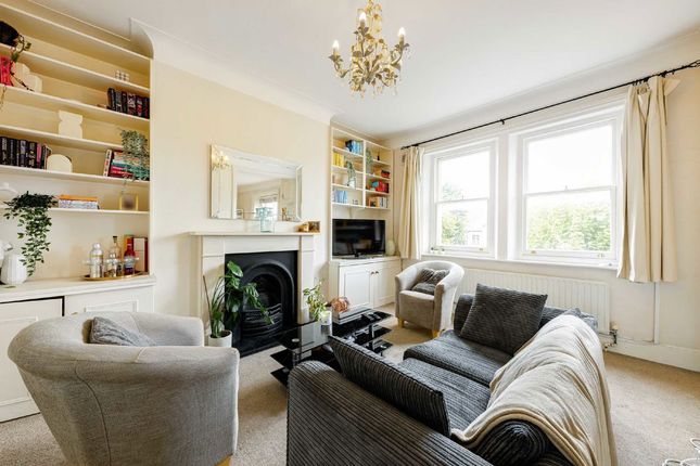 30B, Fontenoy Road, London photo 2