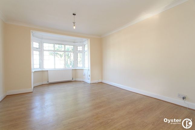4a Fairfield Crescent, Edgware photo 4