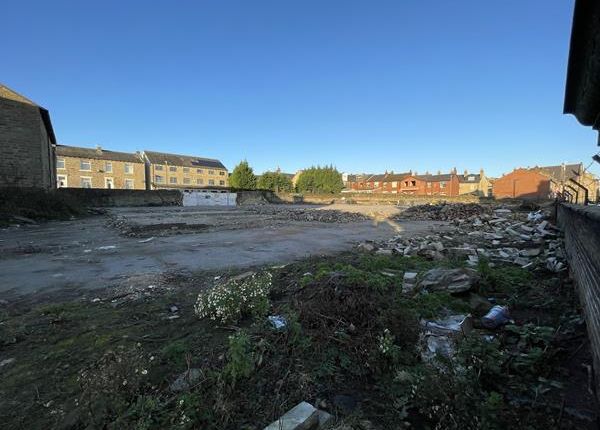 Thumbnail Land to let in Yard/Compound, Queens Road, Halifax