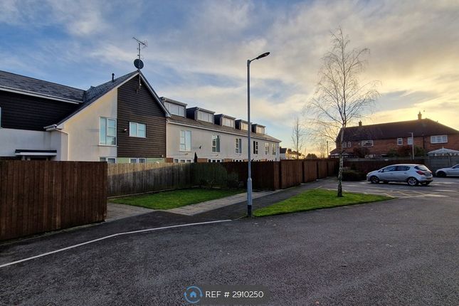 Whitby Road, Whitby, Ellesmere Port photo 2