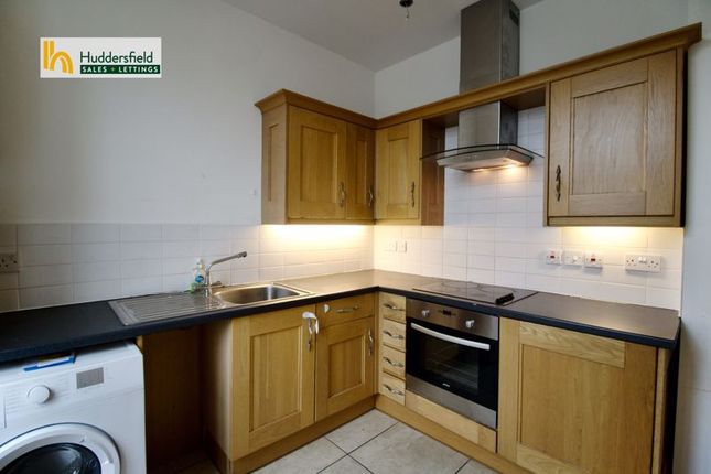Flat 2, 87, Bradford Road, Huddersfield photo 4
