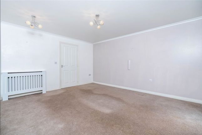 29 Hathersage Close, Grantham photo 5