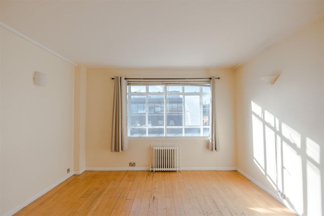 Thumbnail Flat for sale in Paramount Court, Bloomsbury
