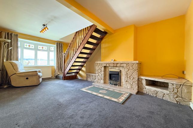 33 The Crescent, Aberdar photo 3