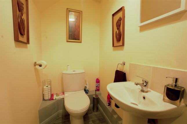 Flat for sale in Haydn Road, Sherwood, Nottingham