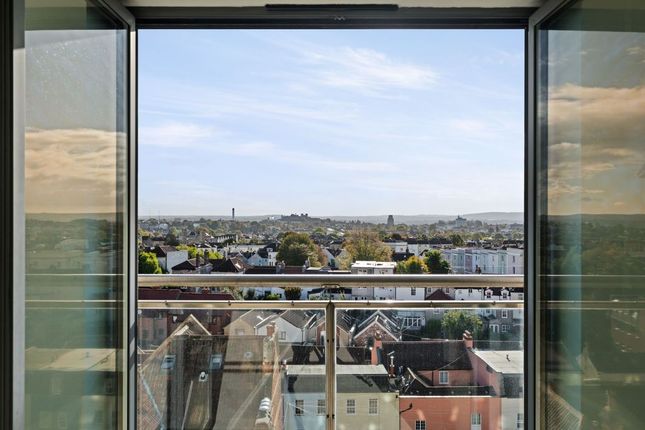 40 Upper Belgrave Road, Bristol photo 3