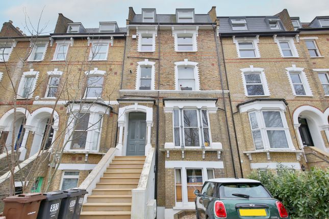 Flat to rent in Amhurst Road, London