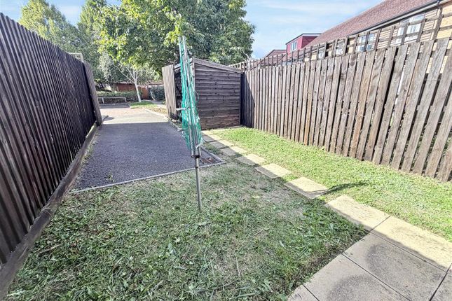 15, Cavan Way, Broughton photo 4
