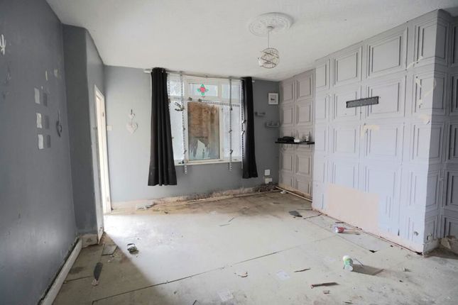 30, Byron Grove, Grimsby photo 2