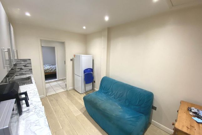 Annex, Collingwood Drive, St Albans photo 2