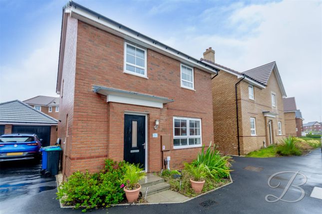 Thumbnail Detached house for sale in Lindhurst Way West, Mansfield