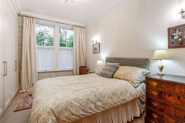 Flat for sale in West Overcliff Drive, West Overcliff, Bournemouth