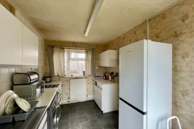 3, Tarnbrook Walk, Manchester photo 4