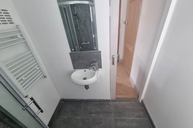 Room to rent in Willoughby Lane, Tottenham