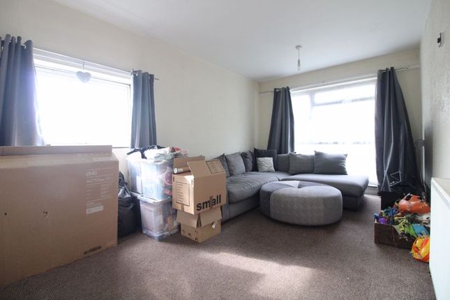 412, Selbourne Road, Luton photo 5