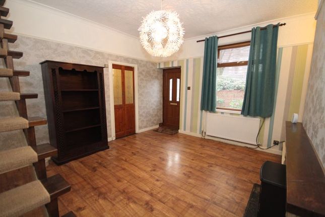 14, Whiteleys Place, Rochdale photo 3