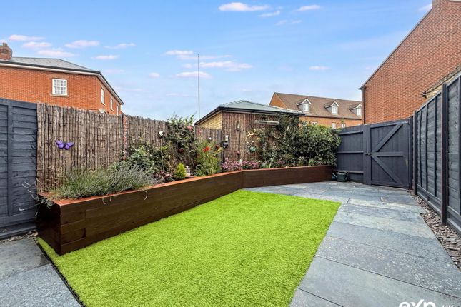 46, Harlow Crescent, Milton Keynes photo 4