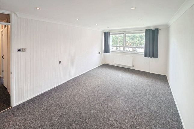 16, Wilton Court, Manchester photo 3